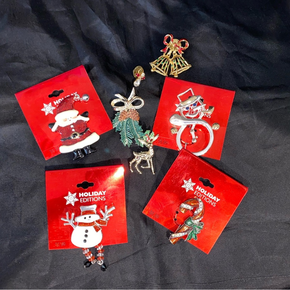 Holiday/Winter Festive Brooch Collection - Lot of 8